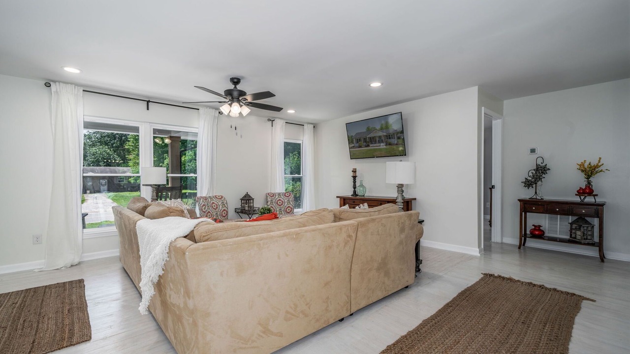 Photo of Livingroom in Conover