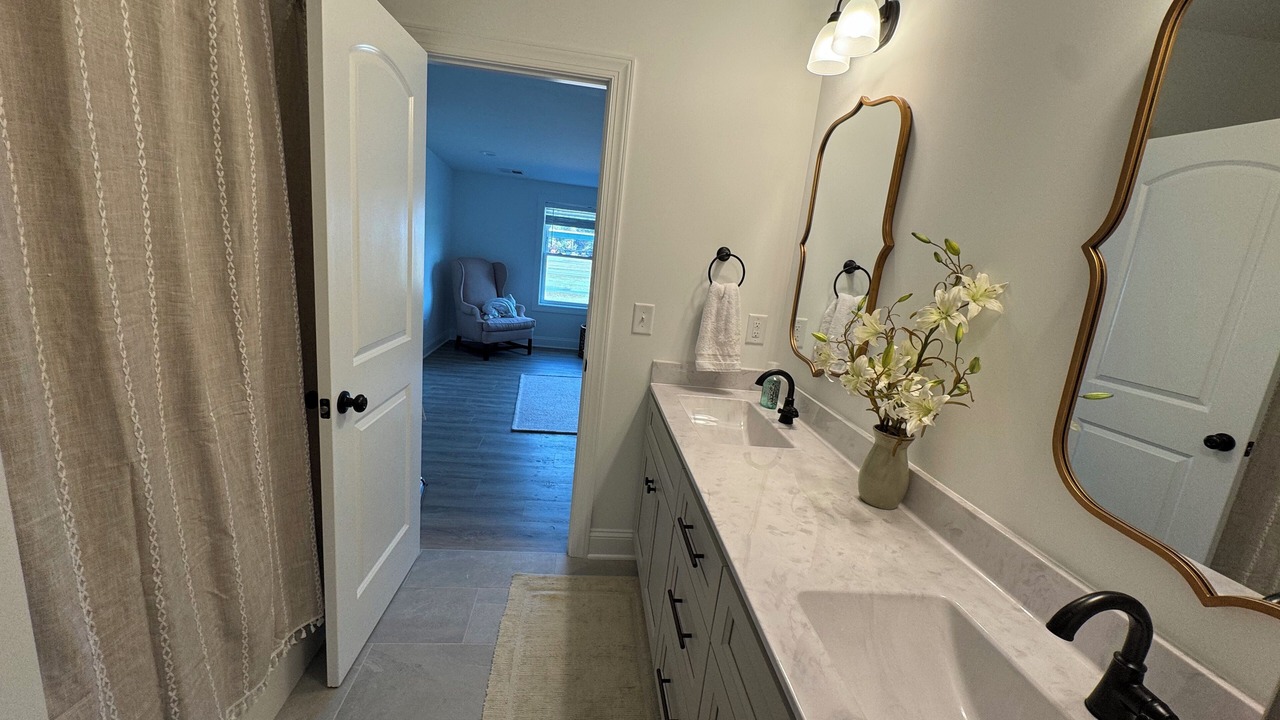 Photo of Bathroom in Carthage