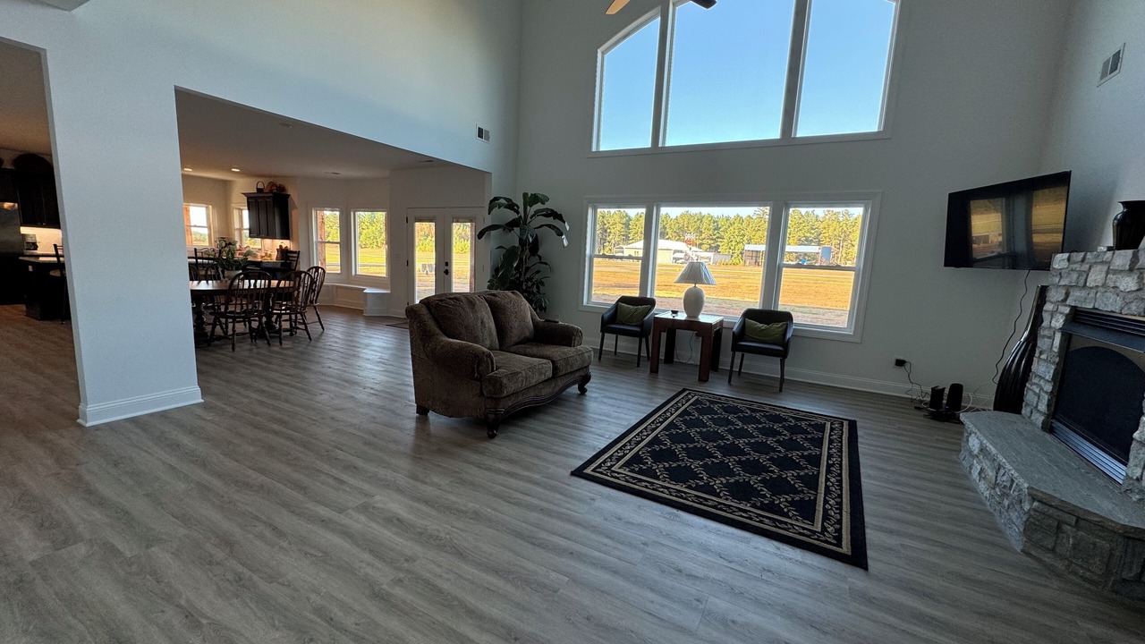 Photo of Livingroom in Carthage