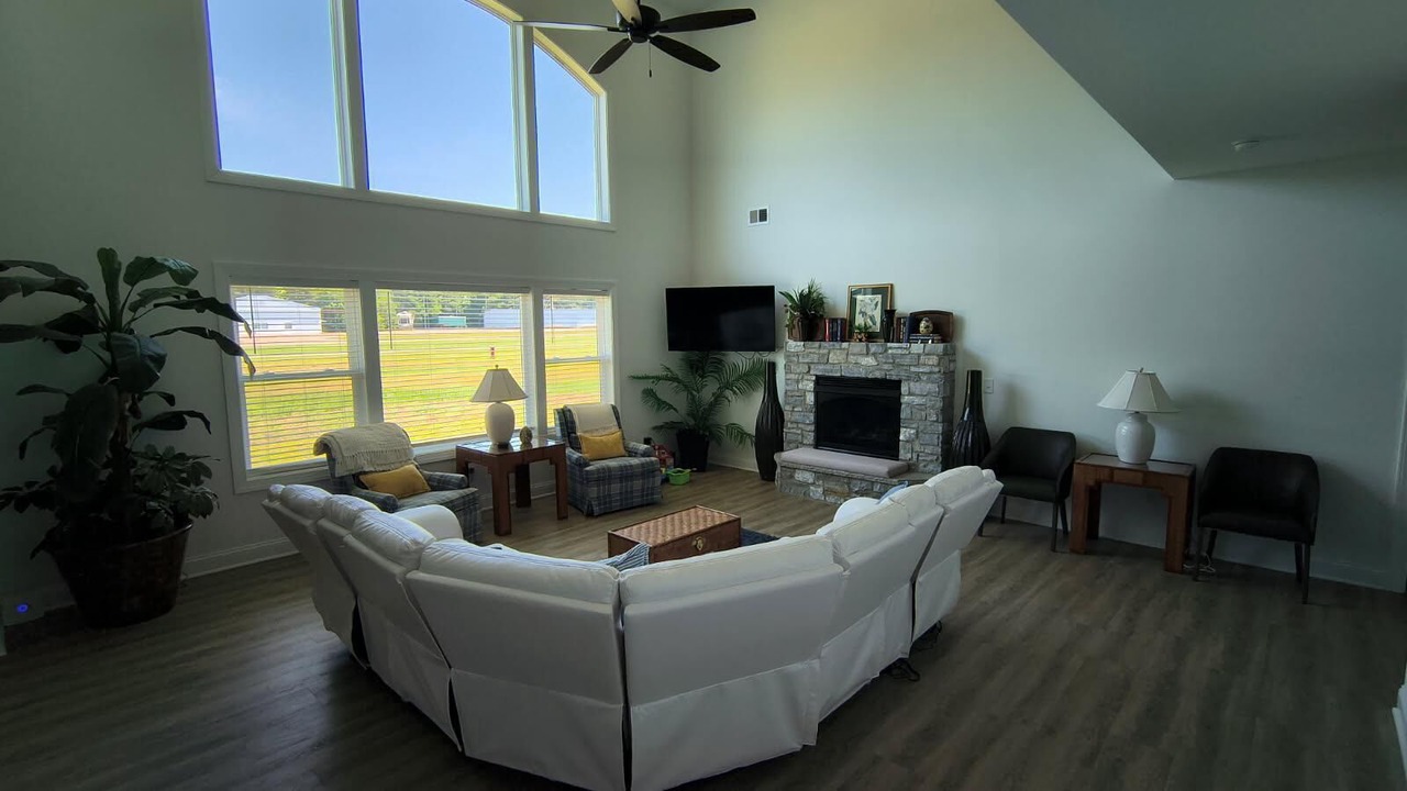 Photo of Livingroom in Carthage