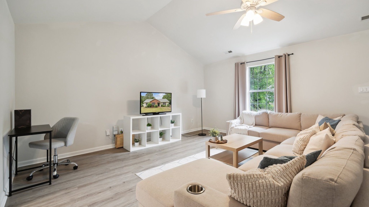Photo of Livingroom in Harrisburg
