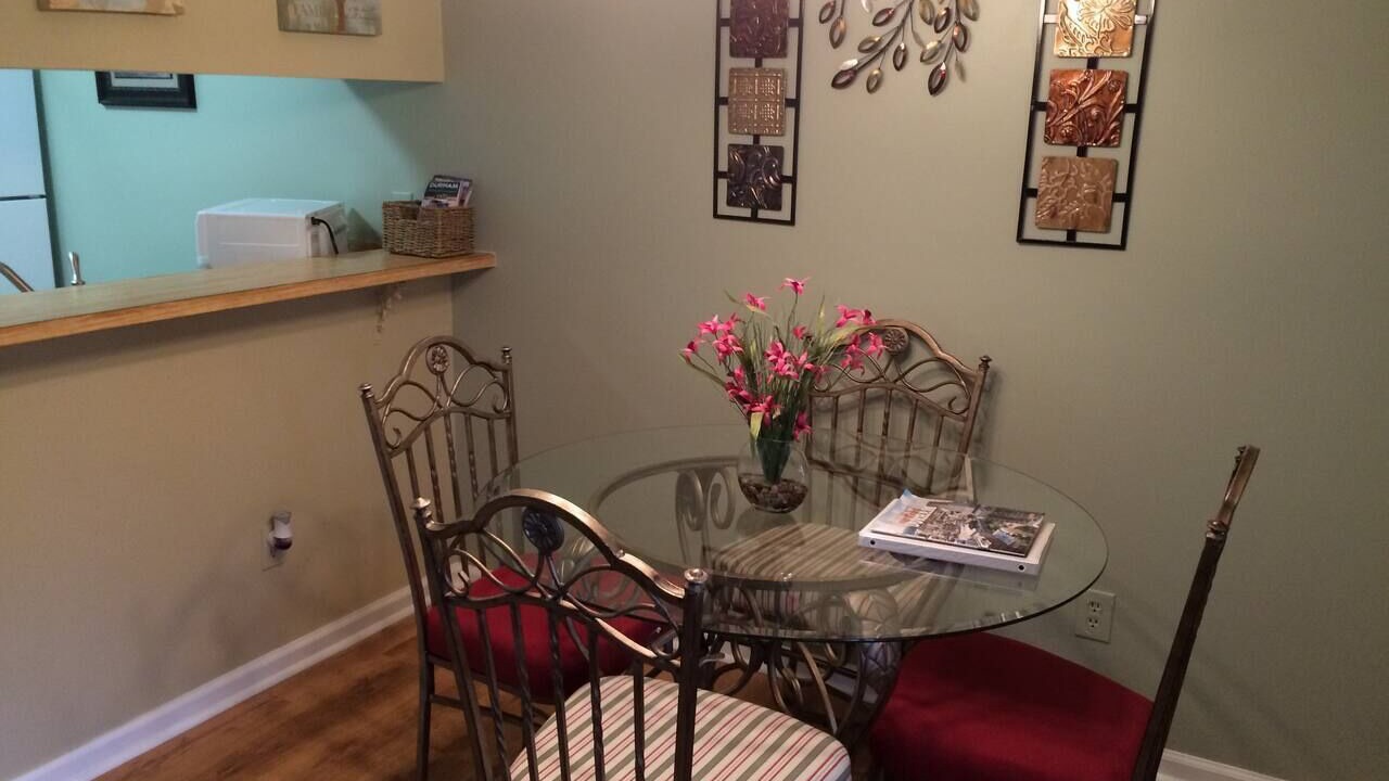 Photo of Livingroom in Downtown