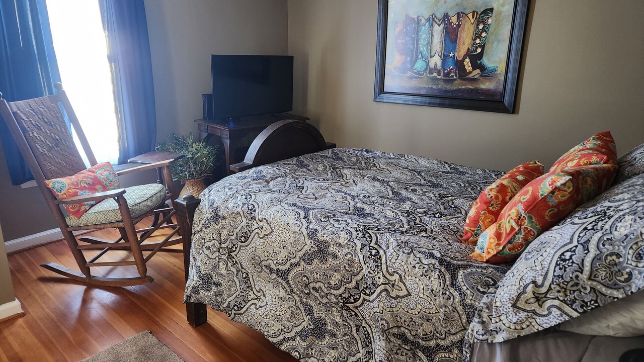 Photo of Bedroom in Stokes