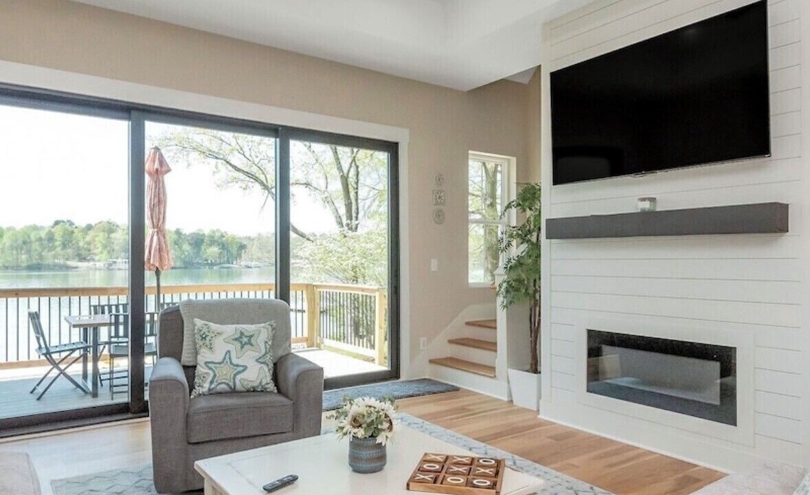 Photo of Livingroom in Mooresville