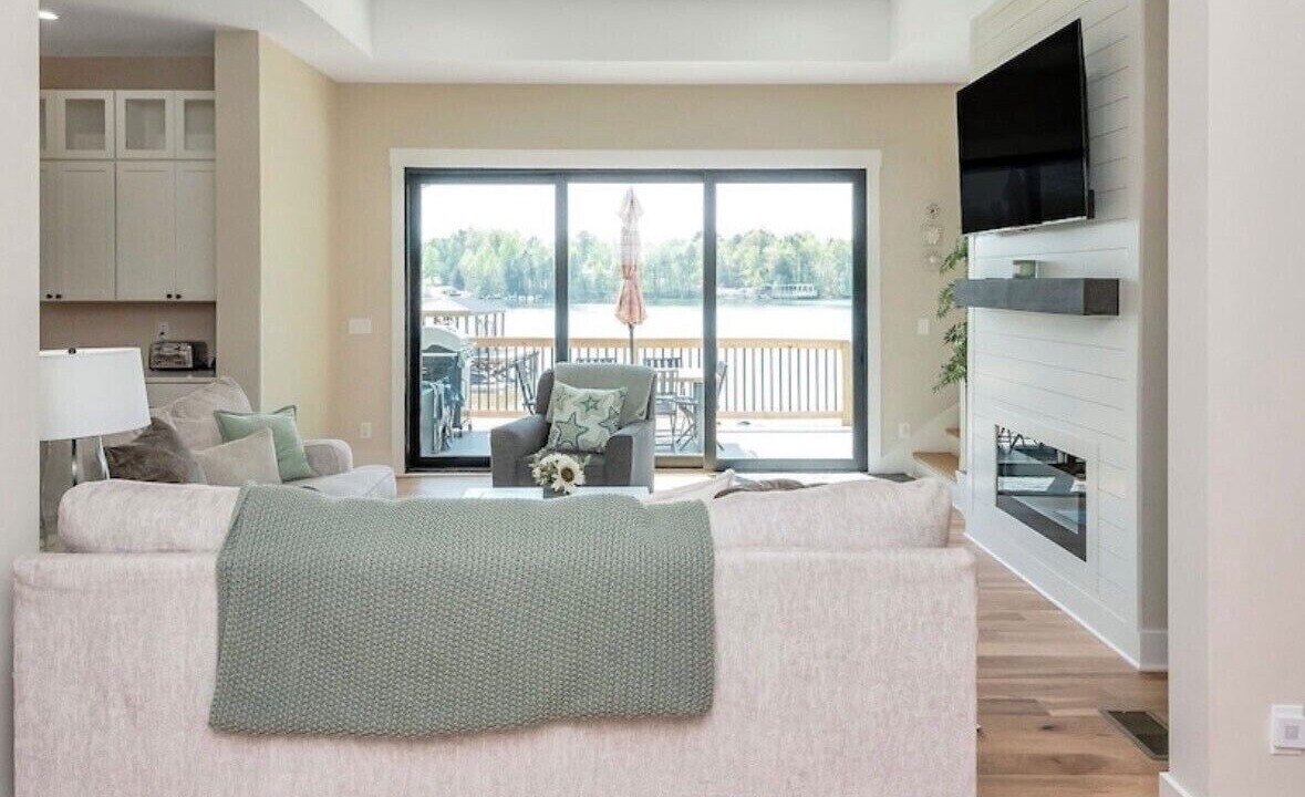 Photo of Livingroom in Mooresville