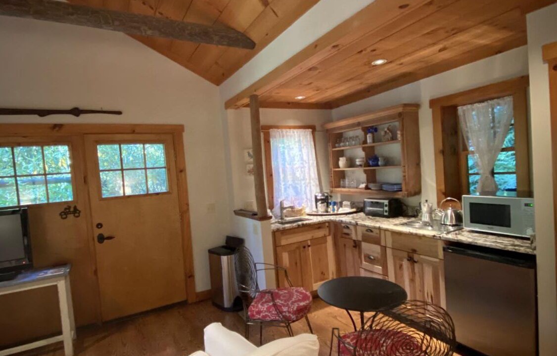 Photo of Livingroom in Lake Sequoyah