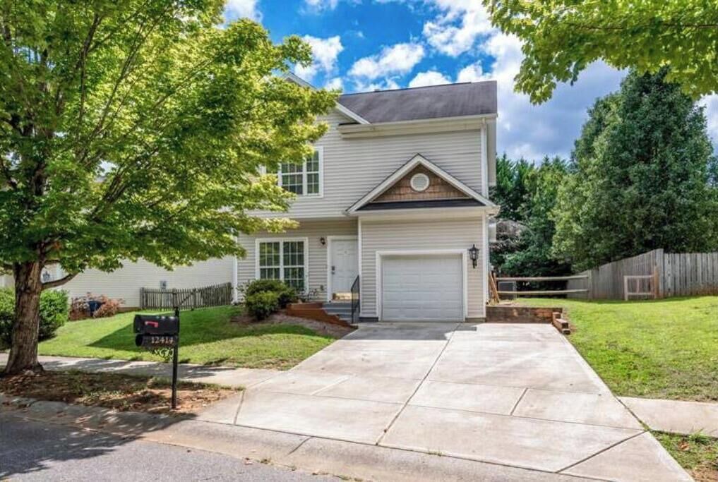 Photo of Outdoor in Huntersville