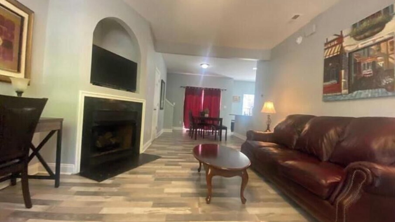 Photo of Livingroom in Huntersville