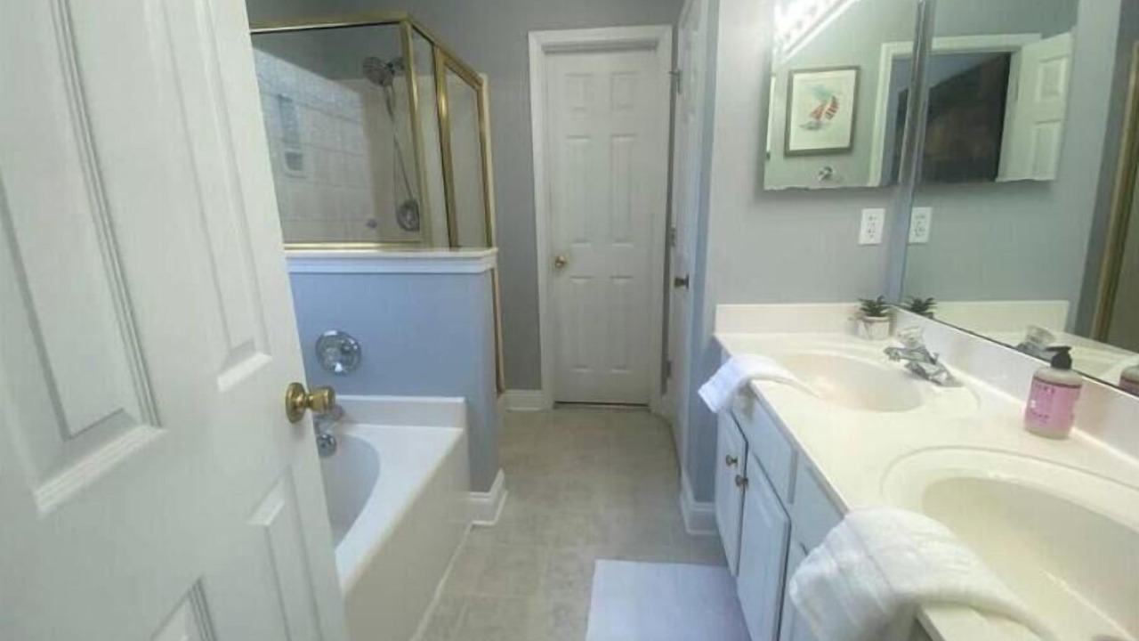 Photo of Bathroom in Huntersville