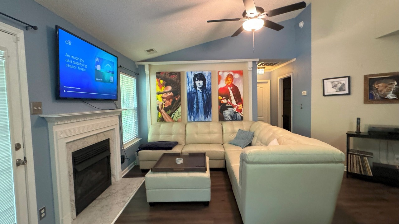 Photo of Livingroom in Paw Creek