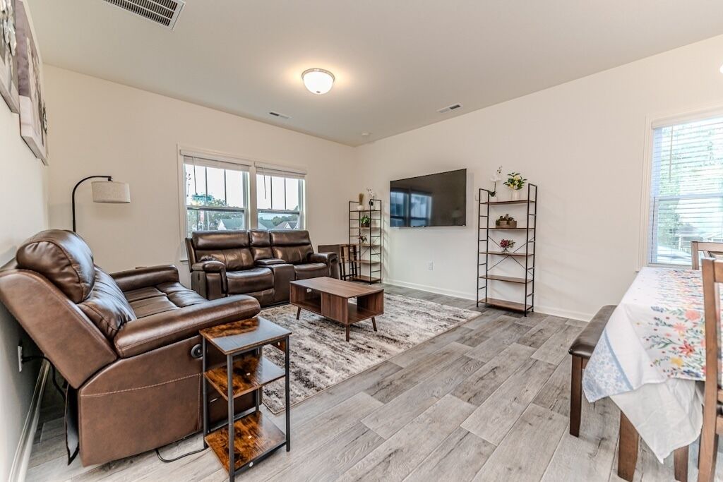 Photo of Livingroom in Black River