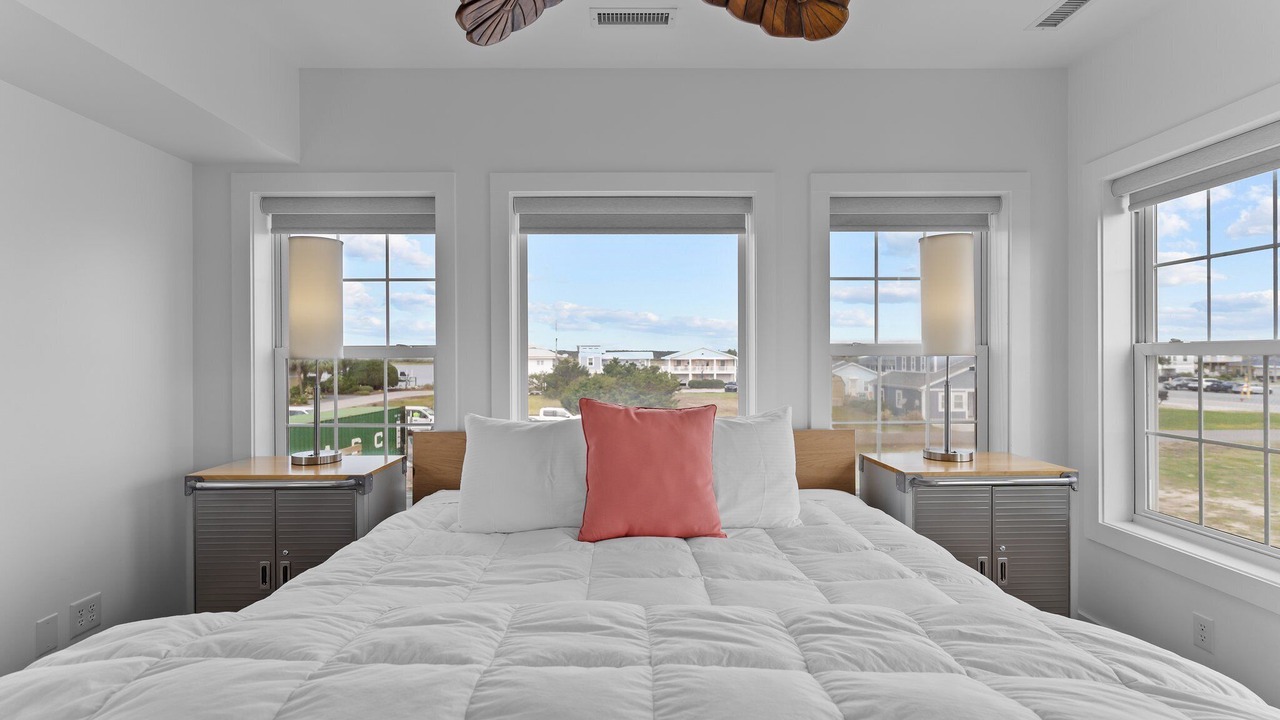 Photo of Bedroom in Topsail Beach