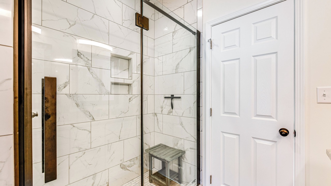 Photo of Bathroom in Hickory