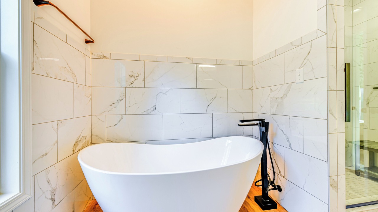 Photo of Bathroom in Hickory