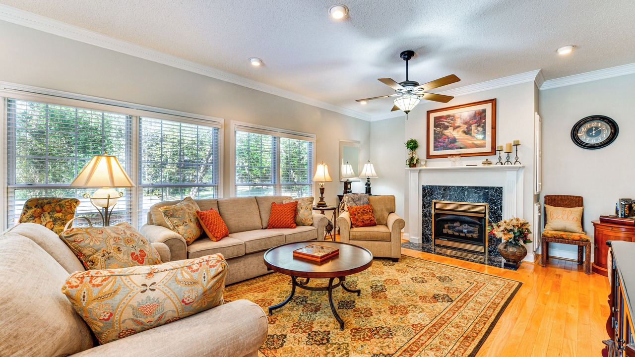 Photo of Livingroom in Hudson