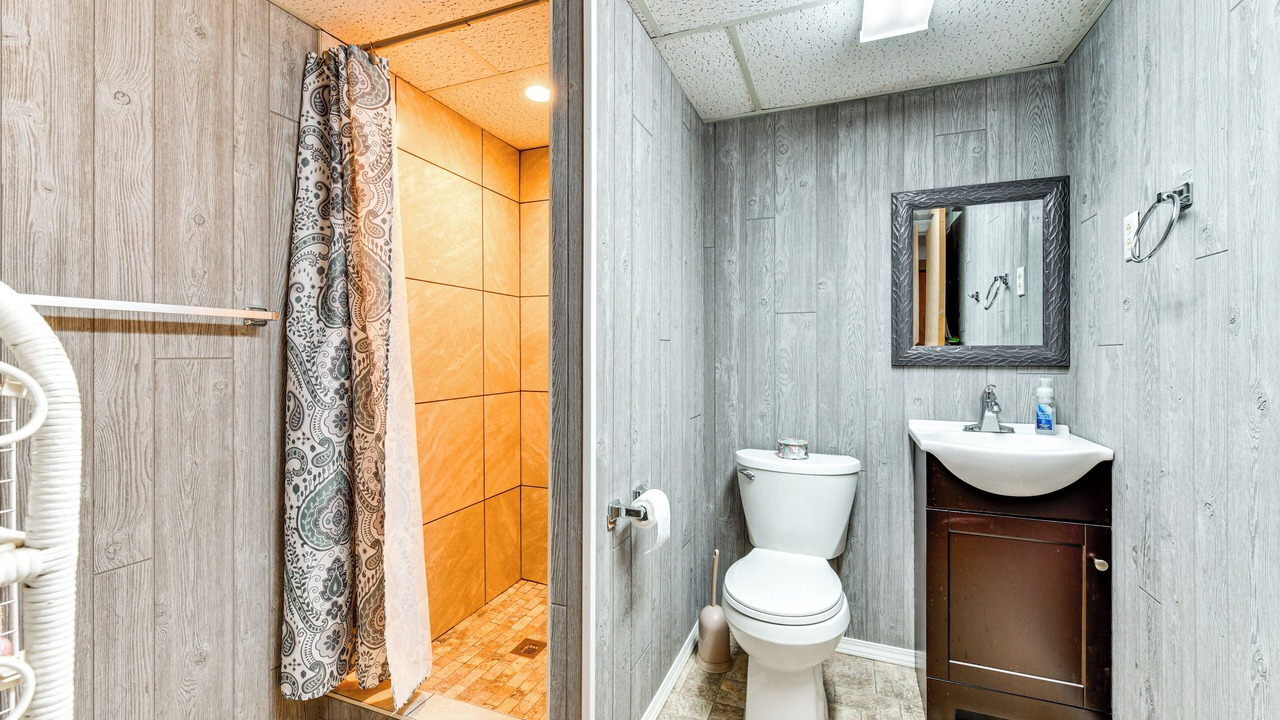 Photo of Bathroom in Hudson