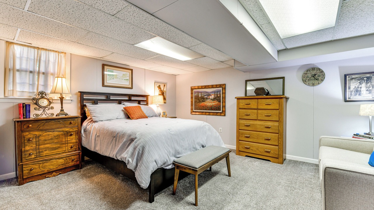 Photo of Bedroom in Hudson