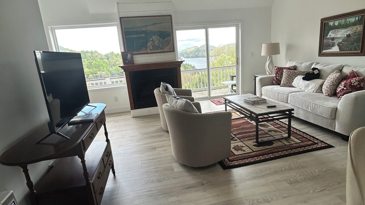 Photo of Livingroom in Glenville