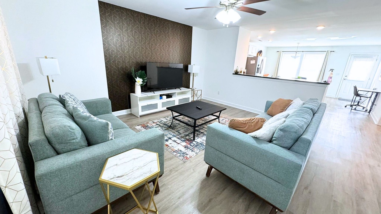 Photo of Livingroom in University Place