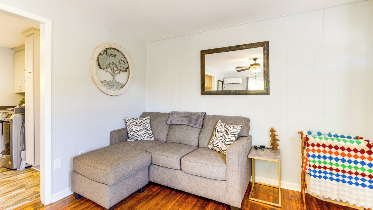 Photo of Livingroom in Murphy