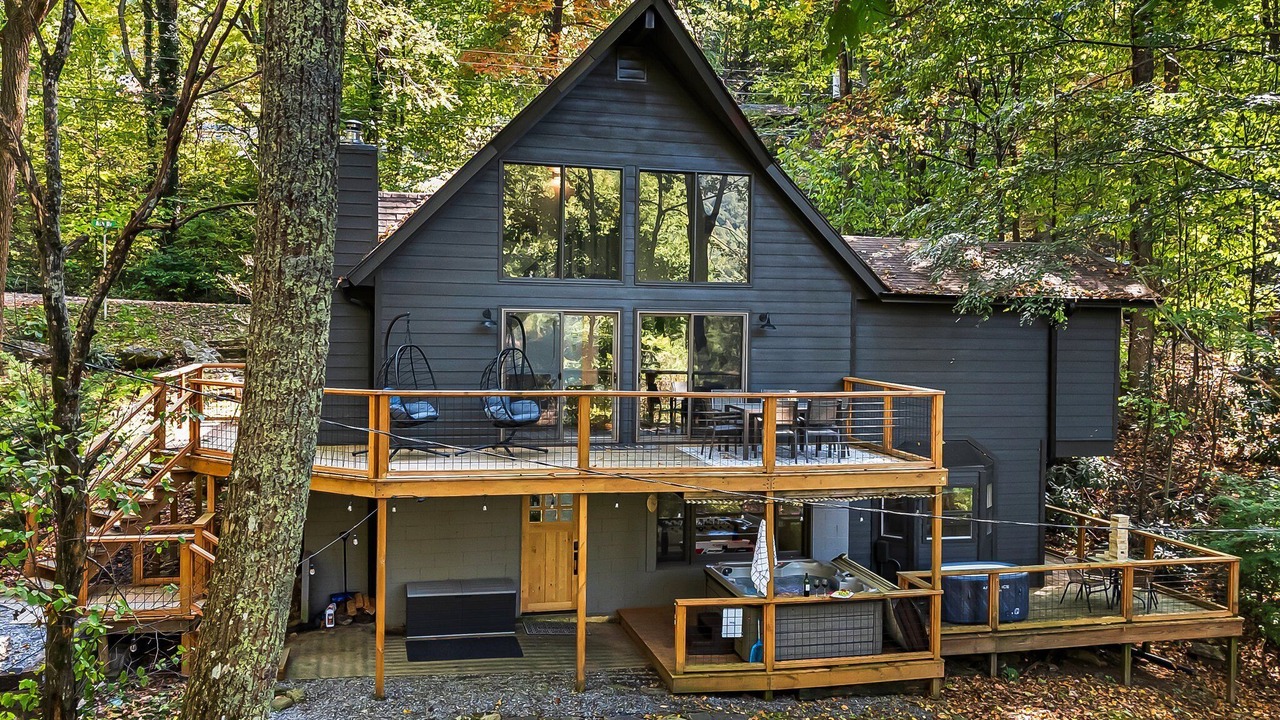 Photo of Patio Balcony in Maggie Valley