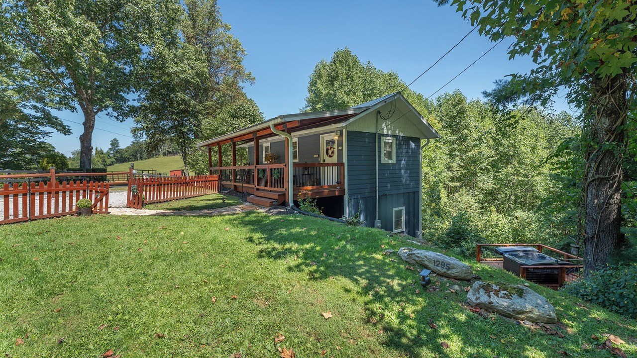 Photo of Outdoor in Spruce Pine