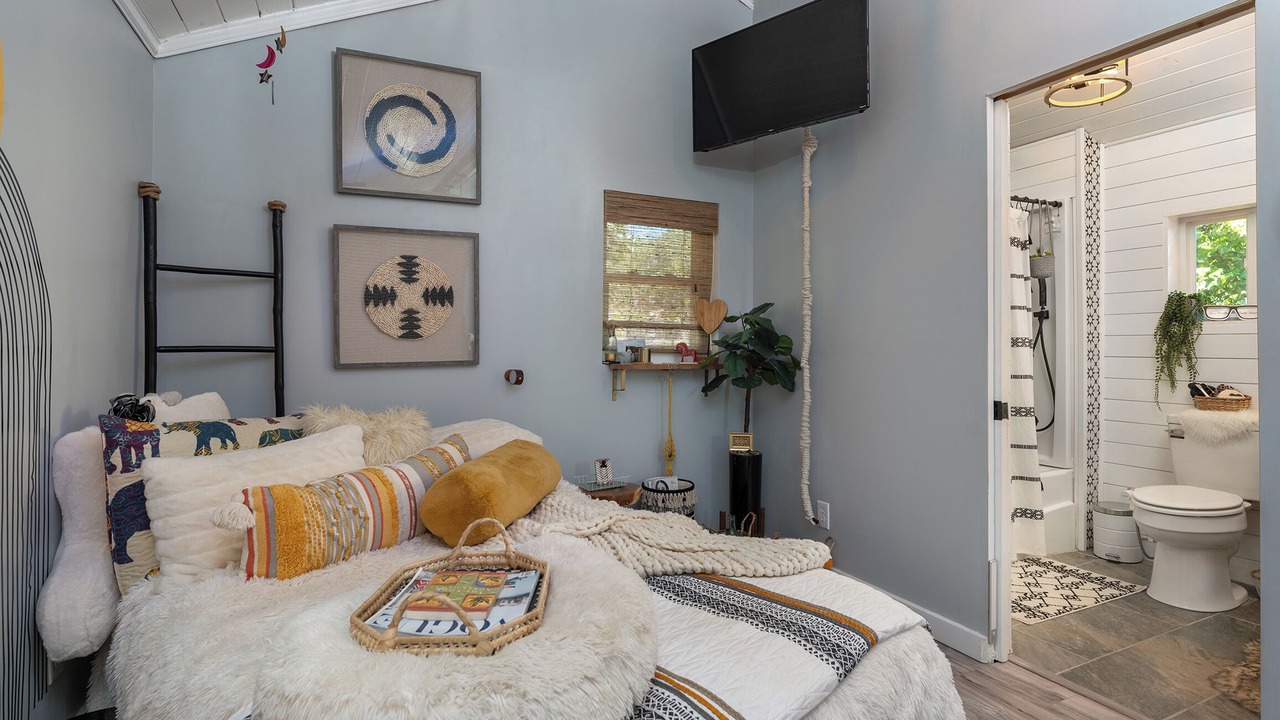 Photo of Bedroom in Spruce Pine