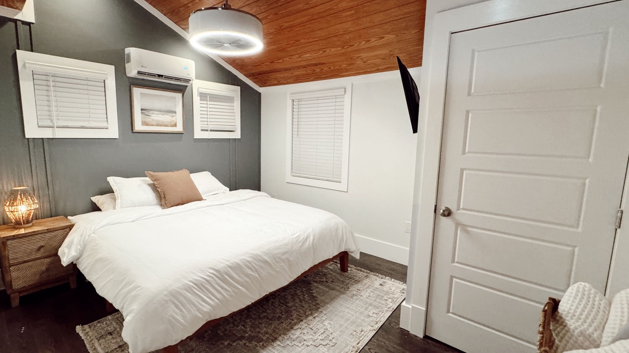 Photo of Bedroom in Bayshore