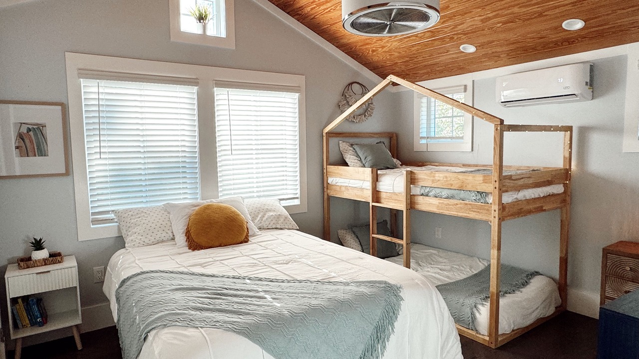 Photo of Bedroom in Bayshore