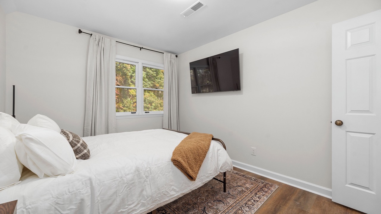 Photo of Bedroom in Marvin