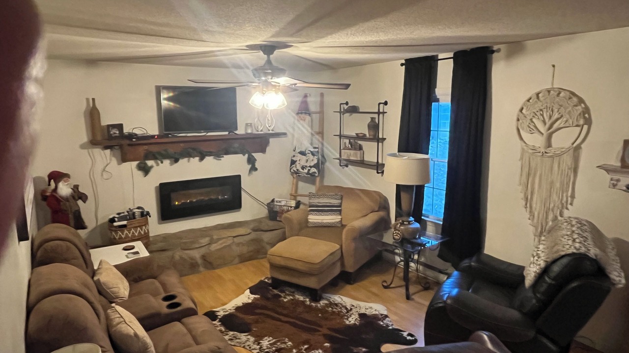 Photo of Livingroom in Stokes