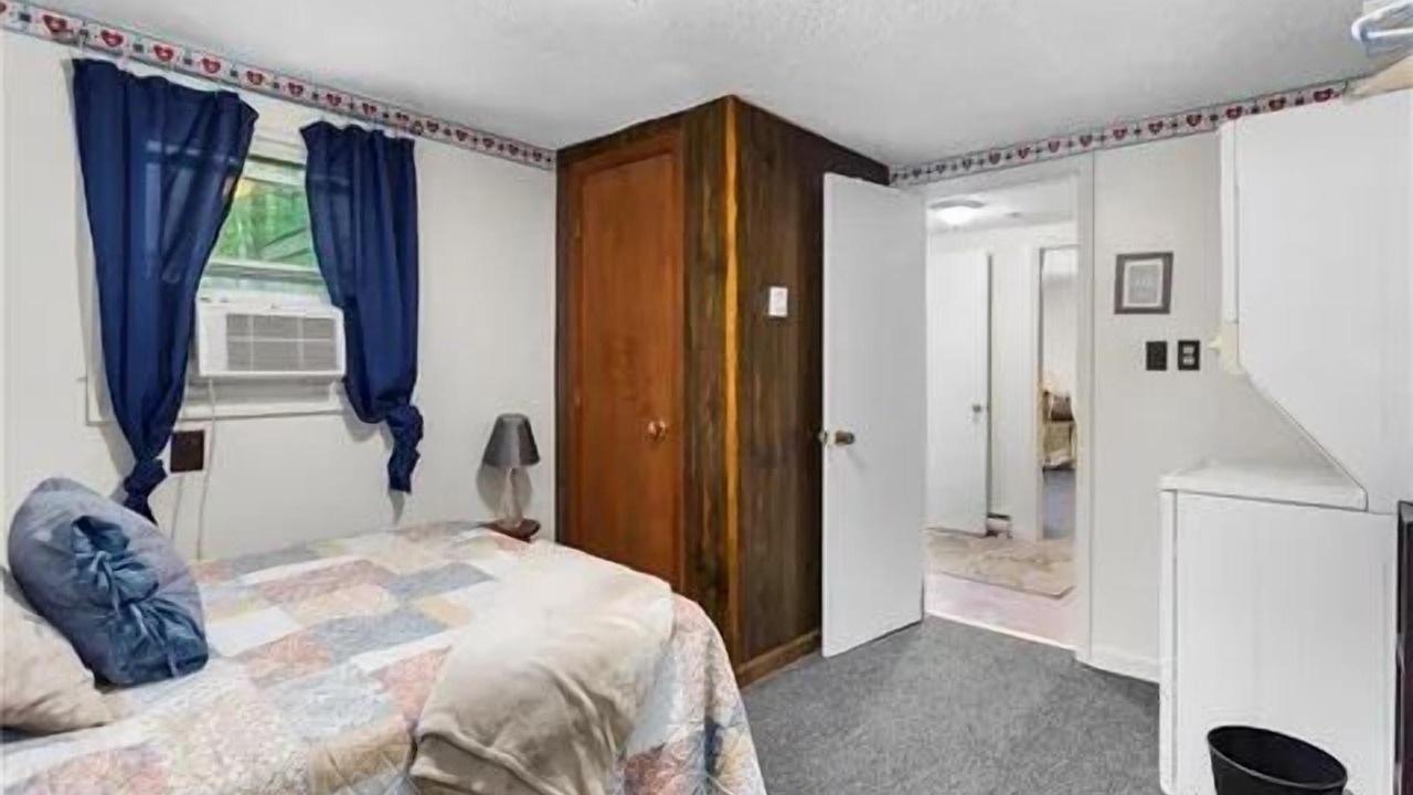 Photo of Bedroom in Stokes