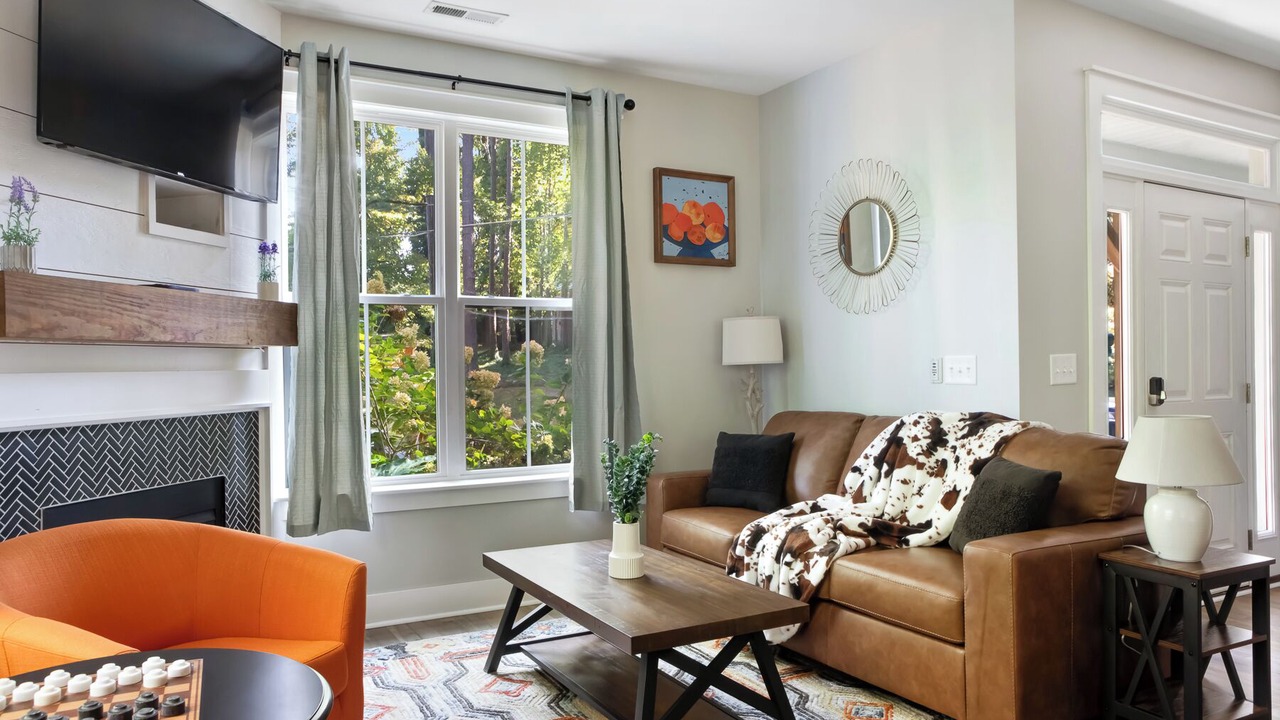 Photo of Livingroom in Clayton