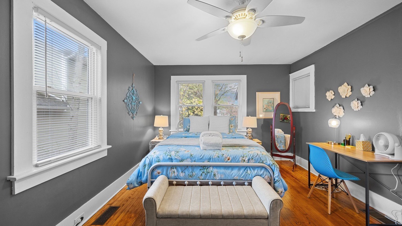 Photo of Bedroom in Oakley