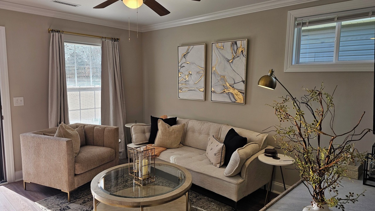 Photo of Livingroom in Hickory