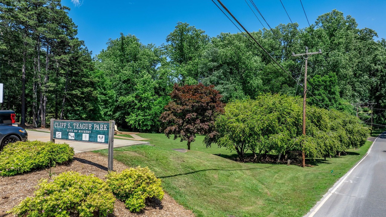 Photo of Outdoor in Hickory