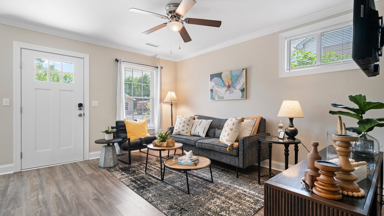 Photo of Livingroom in Hickory