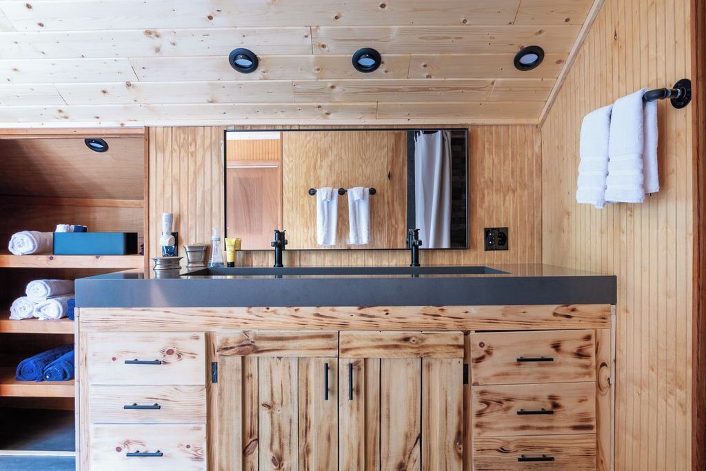 Photo of Bathroom in Celo