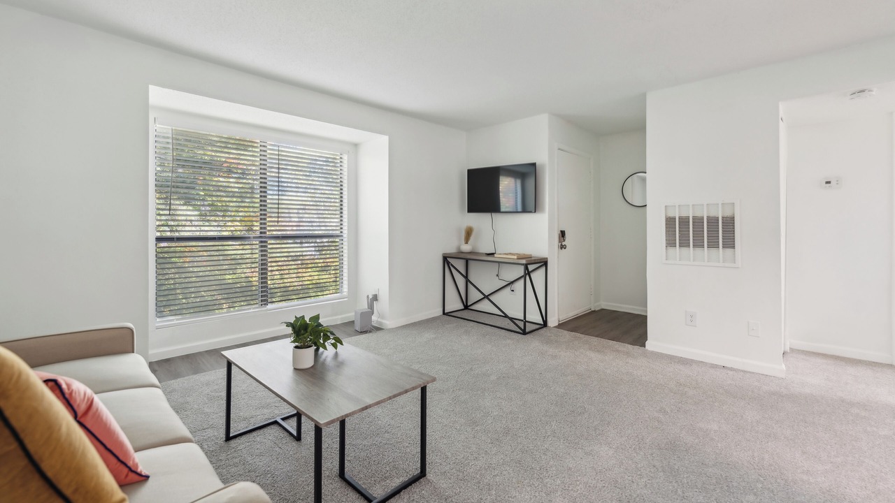 Photo of Livingroom in Winston - Salem