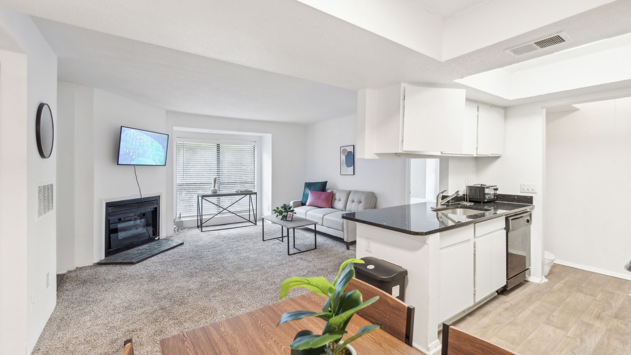 Photo of Livingroom in Winston - Salem