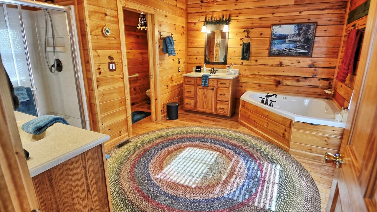 Photo of Bathroom in West Jefferson