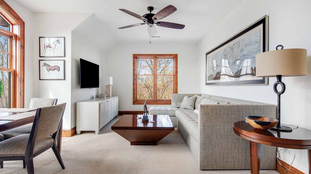 Photo of Livingroom in Sapphire