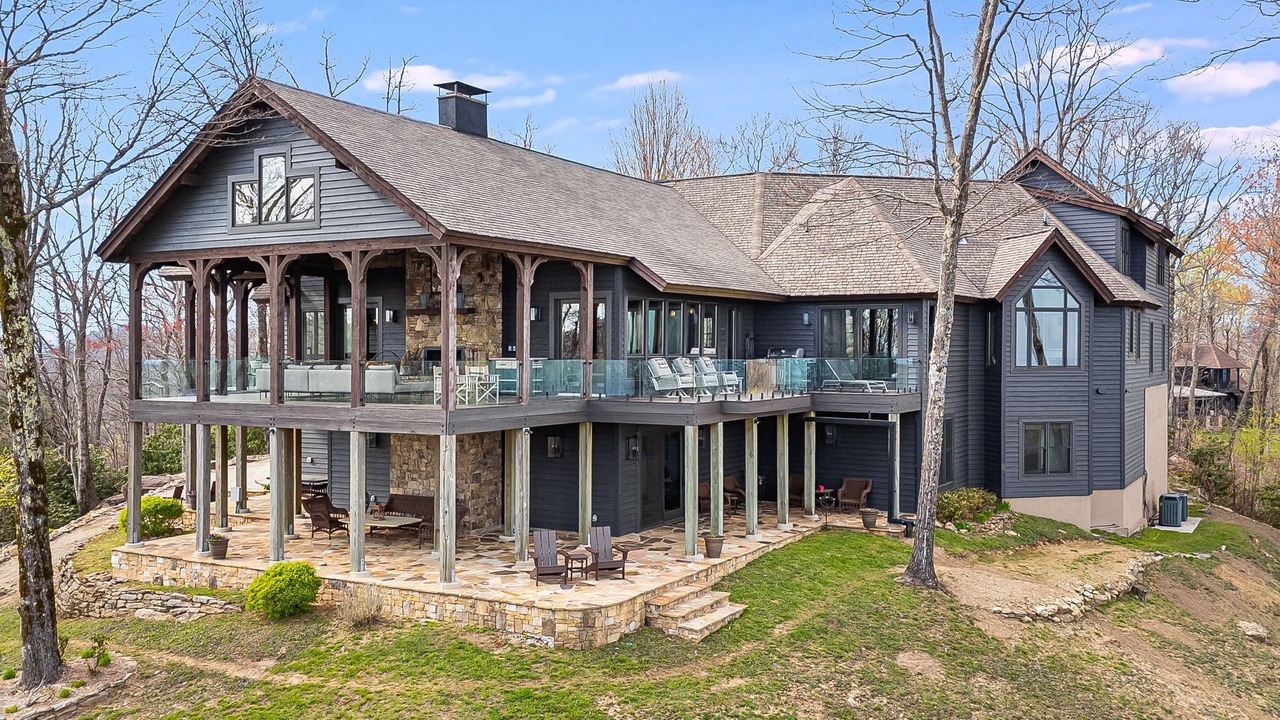 Photo of Outdoor in Sapphire