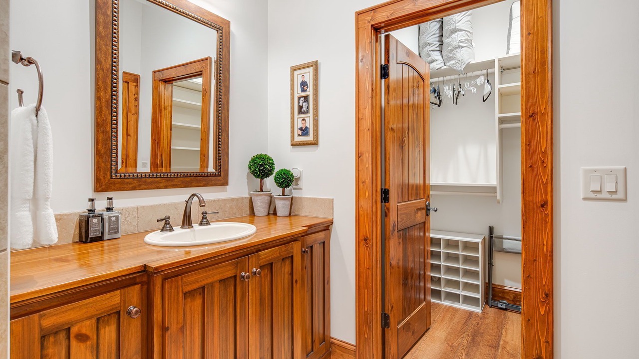 Photo of Bathroom in Sapphire