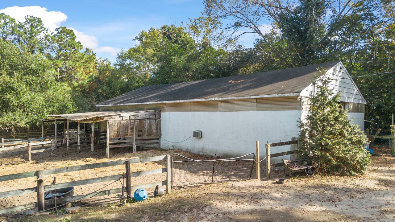 Photo of Outdoor in Lemon Springs
