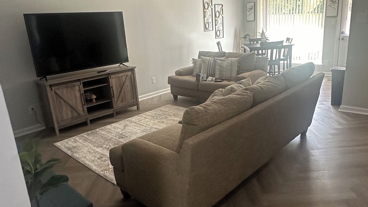 Photo of Livingroom in Cape Fear