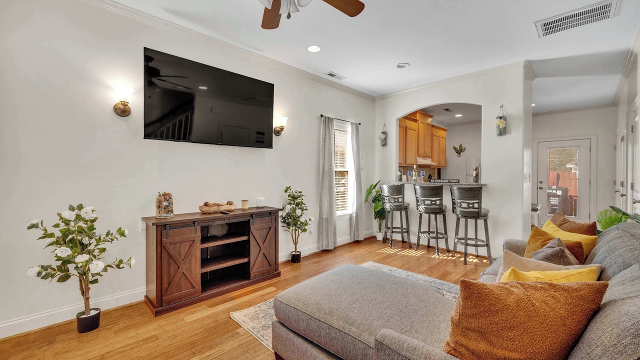 Photo of Livingroom in Concord