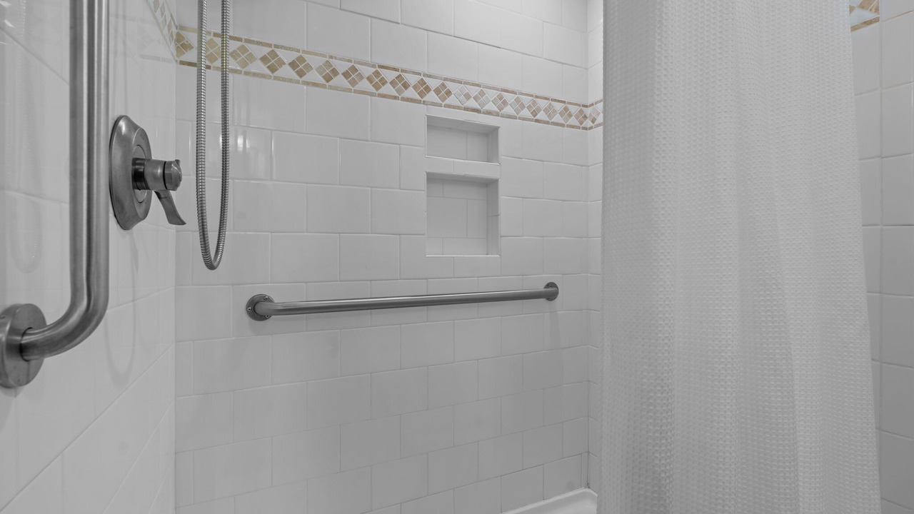Photo of Bathroom in Olivia