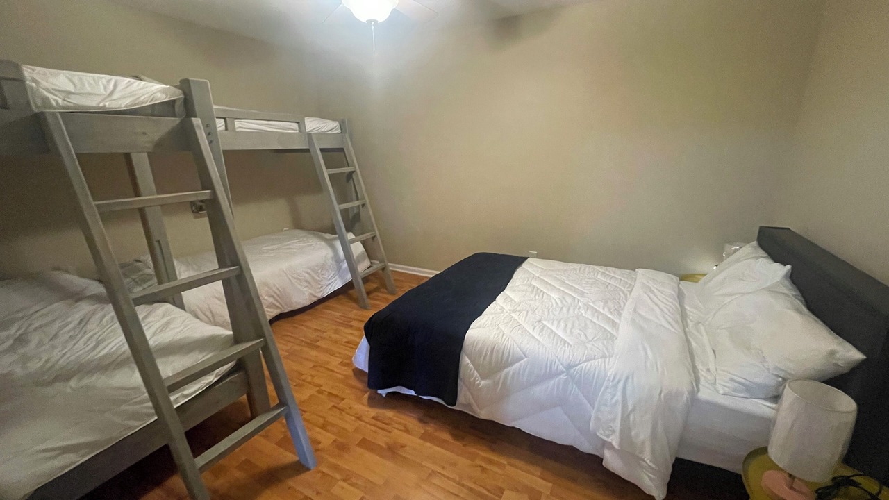 Photo of Bedroom in Southmont