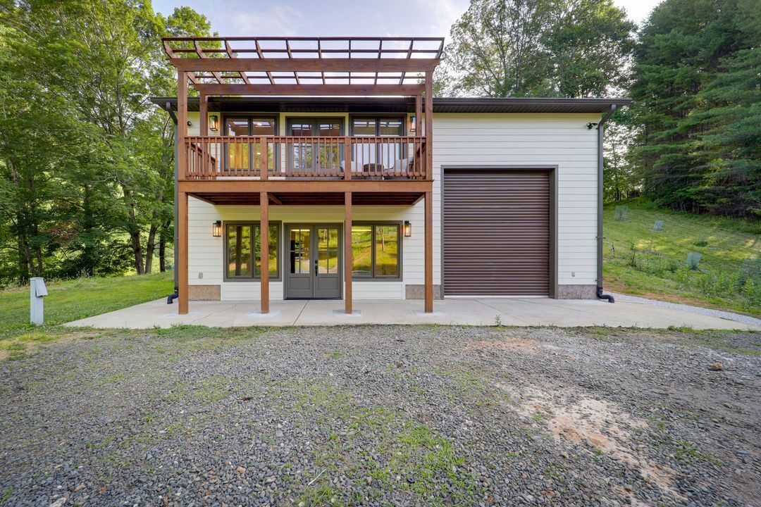 Photo of Outdoor in Bakersville